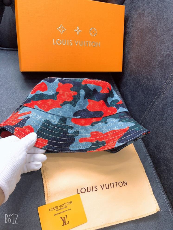 ブランド帽子側面デザイン